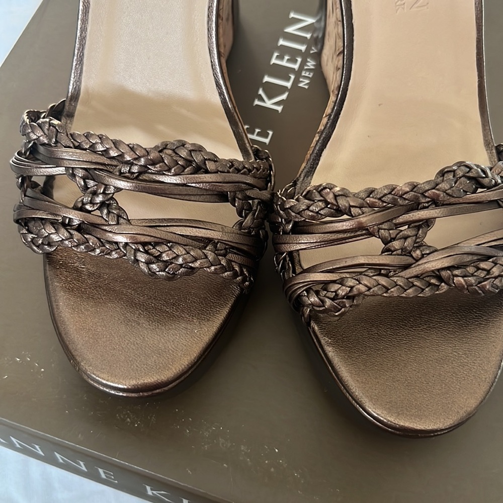Anne Klein - Picture 3 of 8